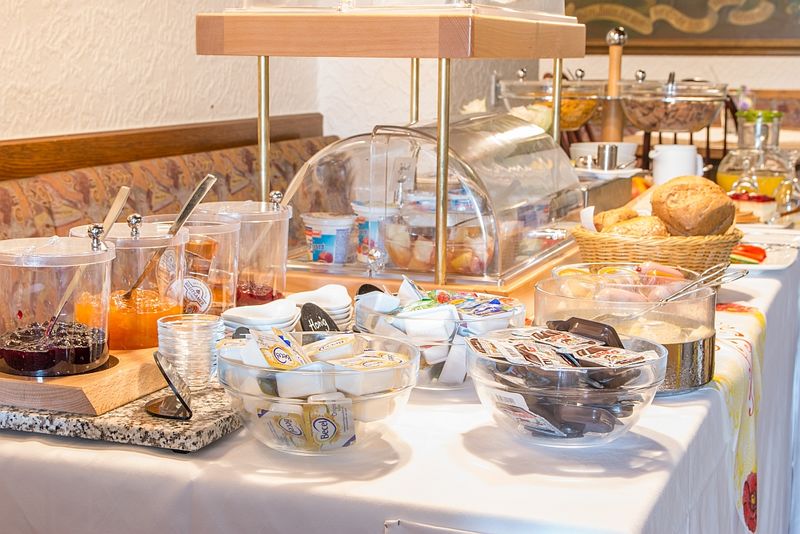 Frühstücksbuffet des Hotel Glück Auf aus Wackersdorf im vorderen bayerischen Wald - in mitten der OberpfälzerSeenlandschaft