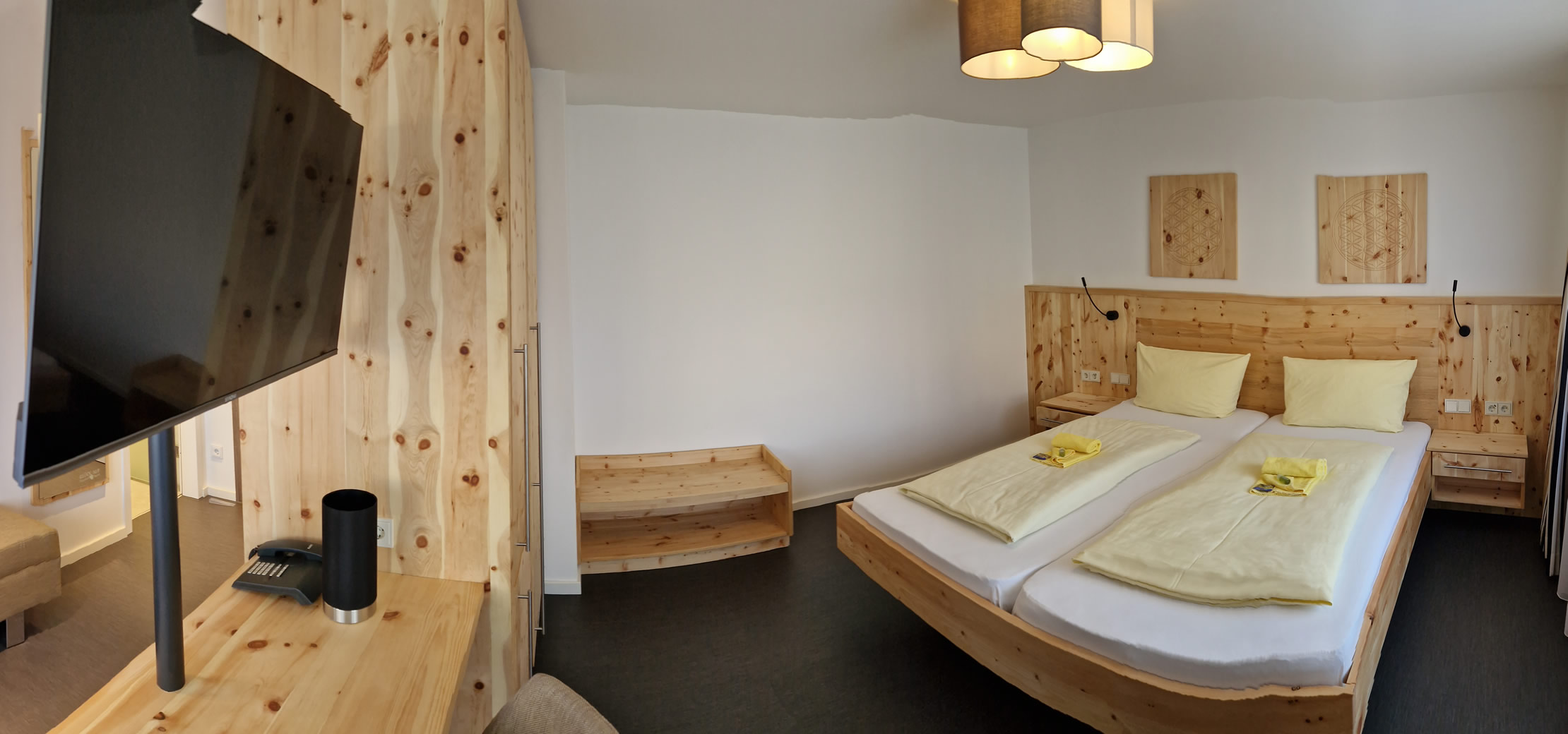 Zierblholz-Zimmer, Hotel-Glueckauf-Wackersdorf